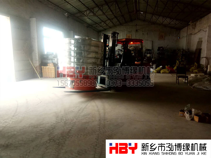 蕎麥振動篩粉機已發(fā)貨??！
